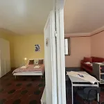 Le Due Torri In Rione Monti